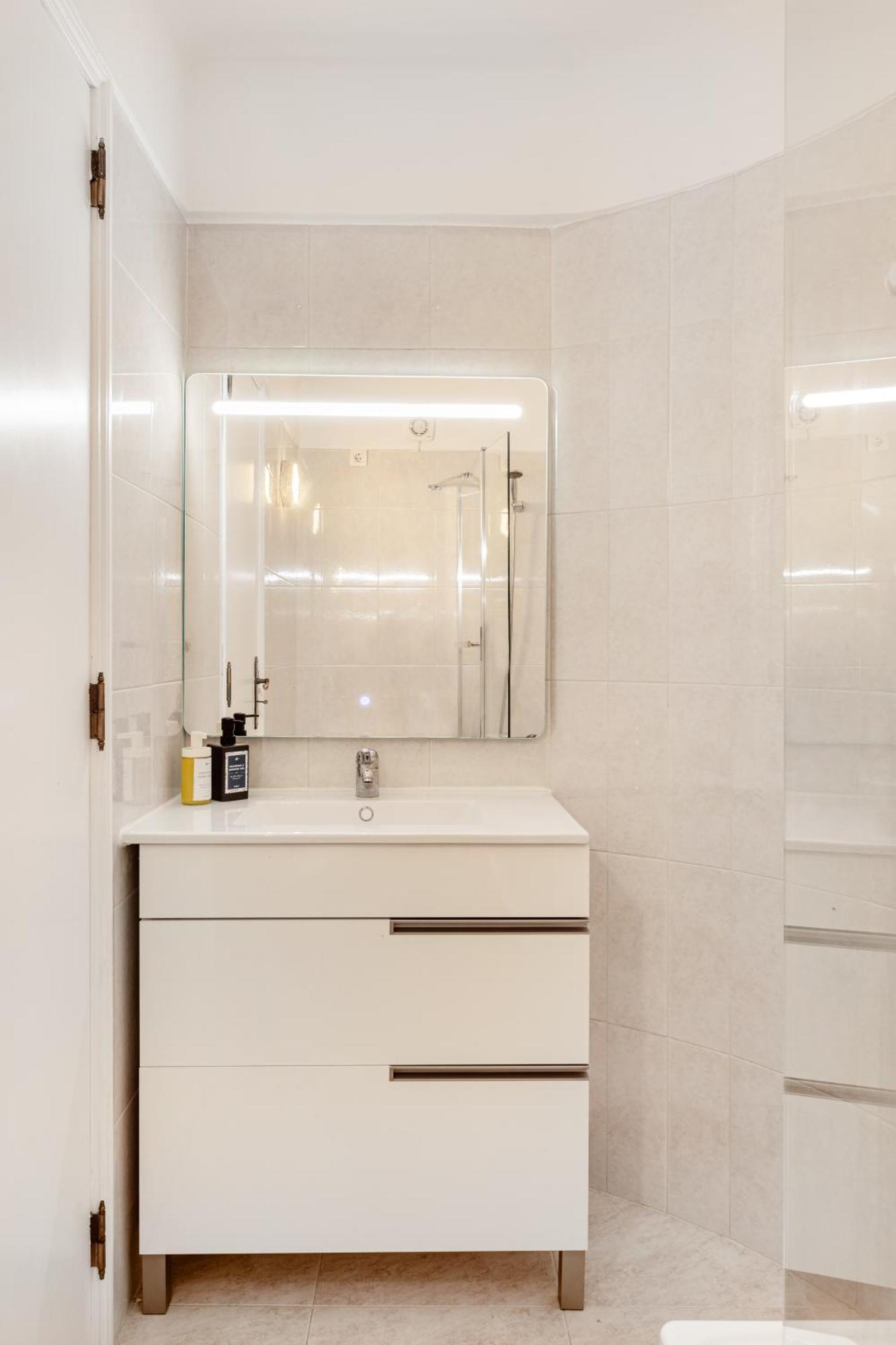 Wfh Urban Retreat At Carnide Apartamento Lisboa
